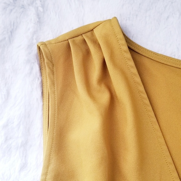 Sleeveless Maxi Dress - Picture 6 of 9